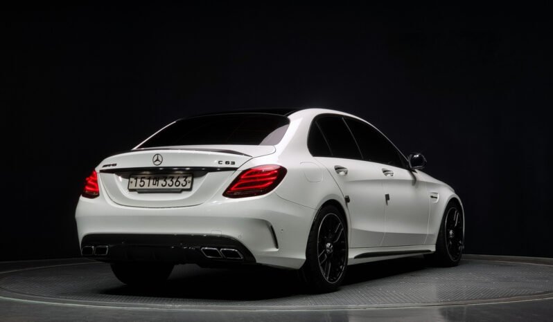 
								MERCEDES C63 AMG W205 full									